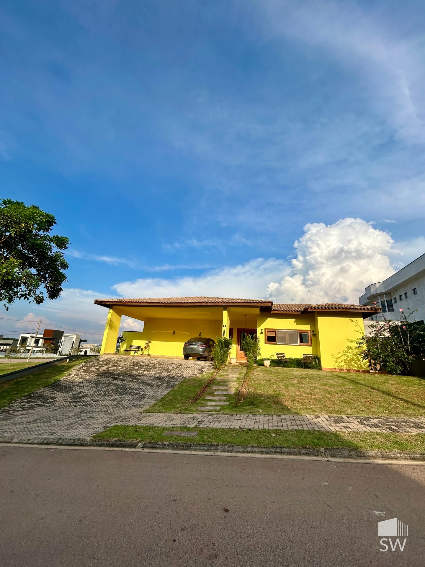 Fachada frontal da casa